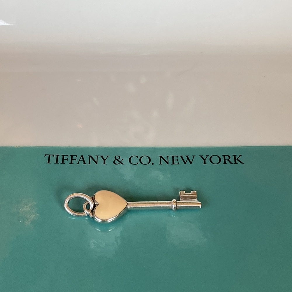 Tiffany & Co Silver baby pink enamel Key Pendant Charm for Necklace or Bracelet - Picture 7 of 10